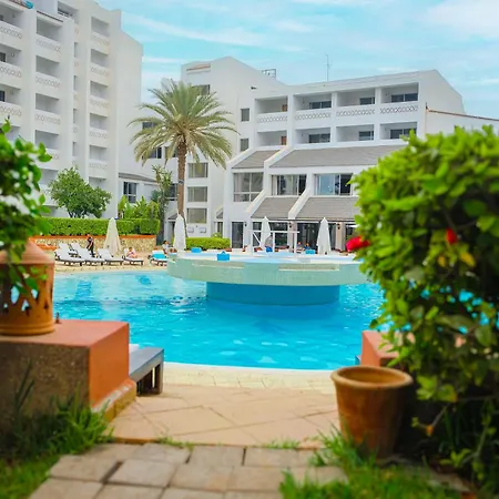 Hamilton Agadir-3